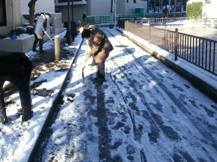 新年のご挨拶❄地域貢献活動雪かき